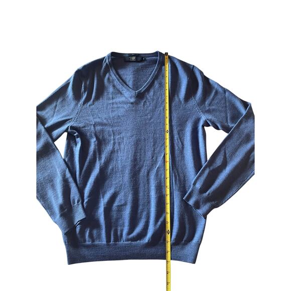 J Crew Mens/Teen Merino Wool Blue V Neck Sweater Size Medium Preppy Classic - Picture 6 of 8